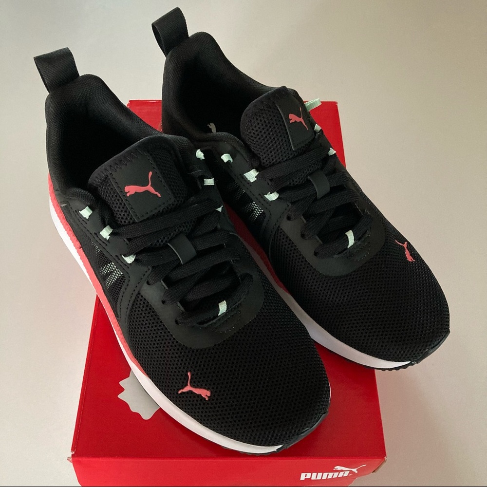 Puma Women’s Size 7.5 Pacer Net Cage Sneaker - Picture 5 of 9